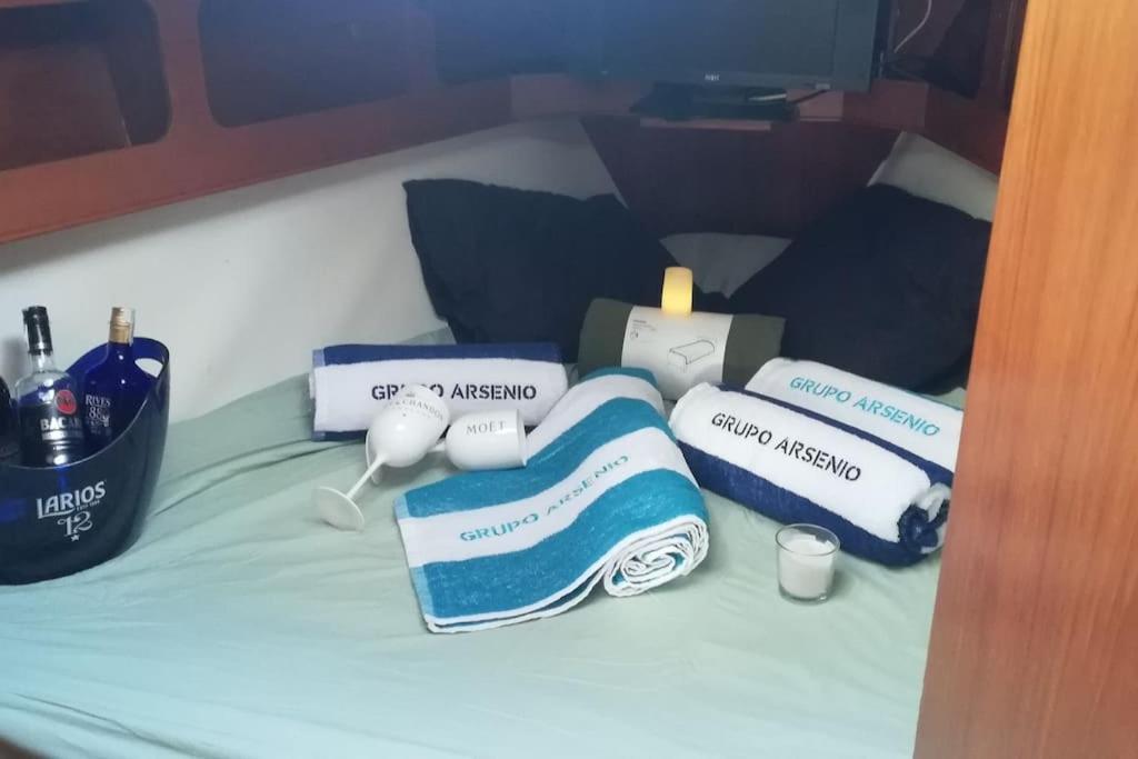 Boat-Apartamento Flotante Cadiz.. La Juanita Arroyo Екстериор снимка