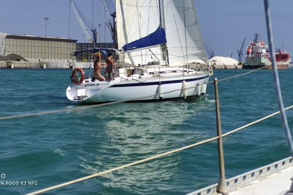 Boat-Apartamento Flotante Cadiz.. La Juanita Arroyo Екстериор снимка
